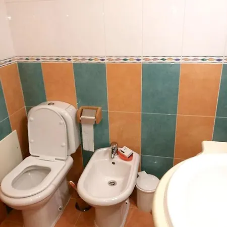 One Bedroom At 600 M Away From The With View And Furnished Terrace 波尔蒂芒